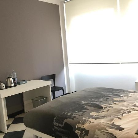 Sub14 Suite Con 2 Camere Da Letto Grandi Реджонель-Эмилия Экстерьер фото