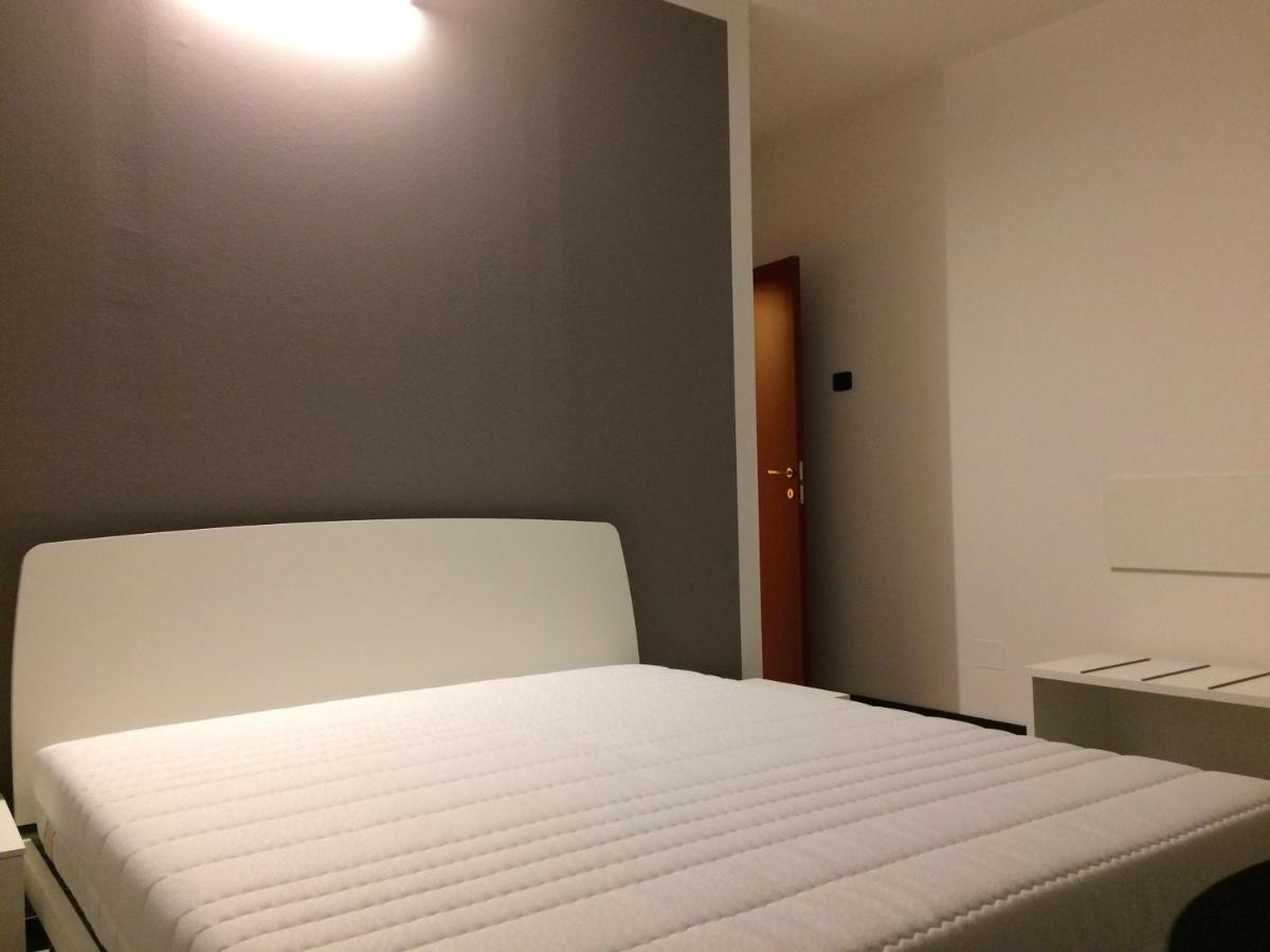 Sub14 Suite Con 2 Camere Da Letto Grandi Реджонель-Эмилия Экстерьер фото